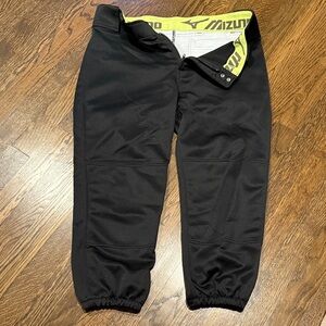 Mizuno Women’s Large Softball Pants